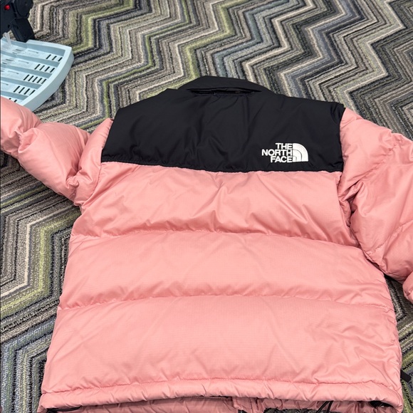 The North Face nuptse 700 Black and Pink Puffer Jacket for woman - Picture 9 of 10